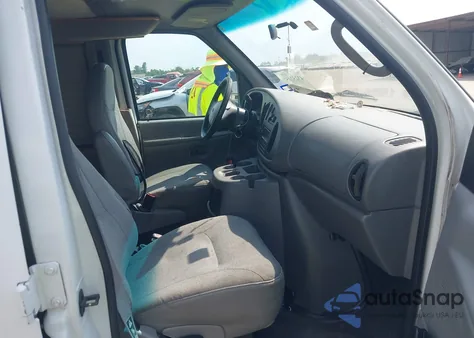 2002 Ford E-150 Commercial/Recreational from USA, damaged, VIN 1FTRE14WX2HA36277